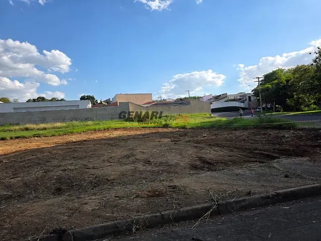 Terreno com 255m², à venda, no bairro Jardim Europa II em Indaiatuba