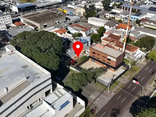 Terreno à venda, no bairro Parolin em Curitiba