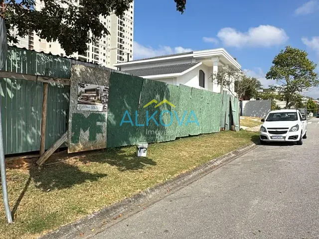 Terreno com 451m², à venda, no bairro Condomínio Residencial Monte Carlo em São José dos Campos