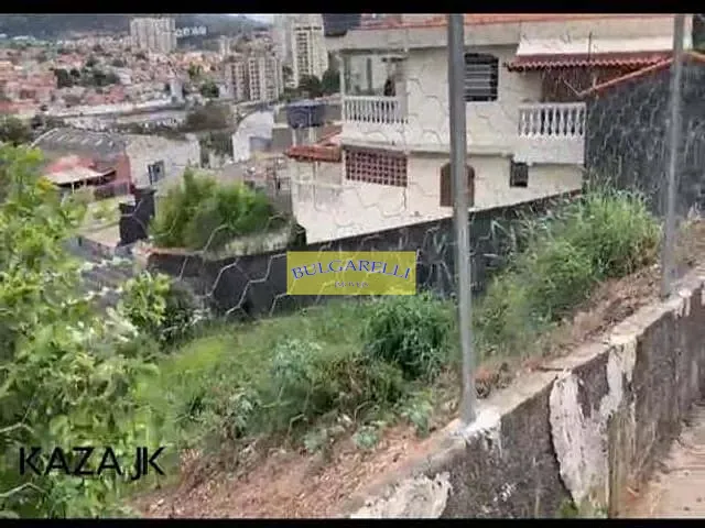 Terreno com 360m², à venda, no bairro Jardim Merci I em Jundiaí