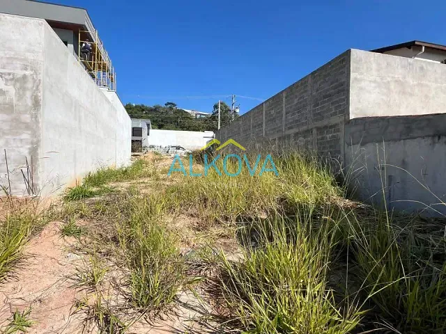 Terreno com 270m², à venda, no bairro Portal dos Passaros em São José dos Campos