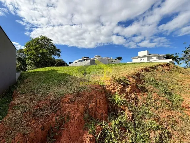 Terreno com 510m², à venda, no bairro Centro em Itatiba