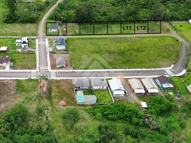Terreno com 361m², à venda, no bairro Centro em Poço das Antas