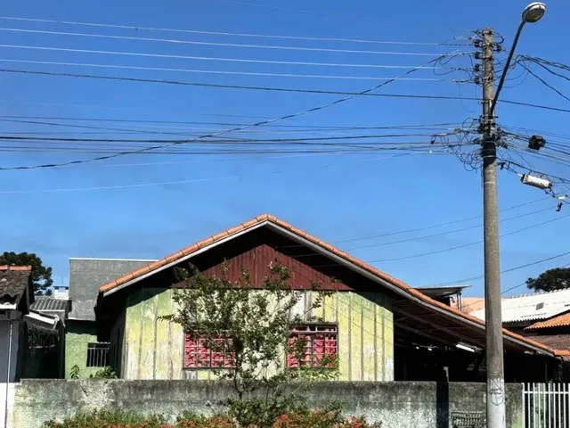 Terreno à venda, no bairro Lindóia em Curitiba