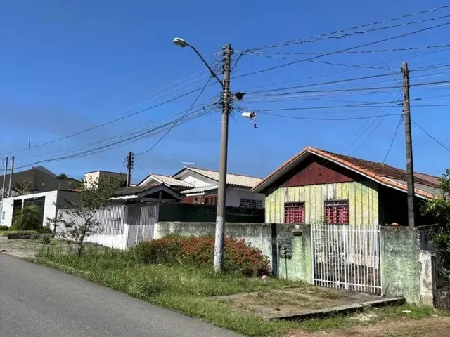 Terreno à venda, no bairro Lindóia em Curitiba