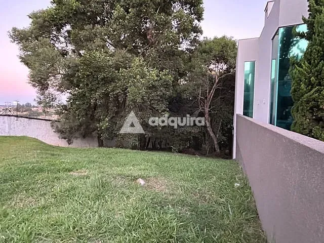 Terreno com 335m², à venda, no bairro Jardim Carvalho em Ponta Grossa