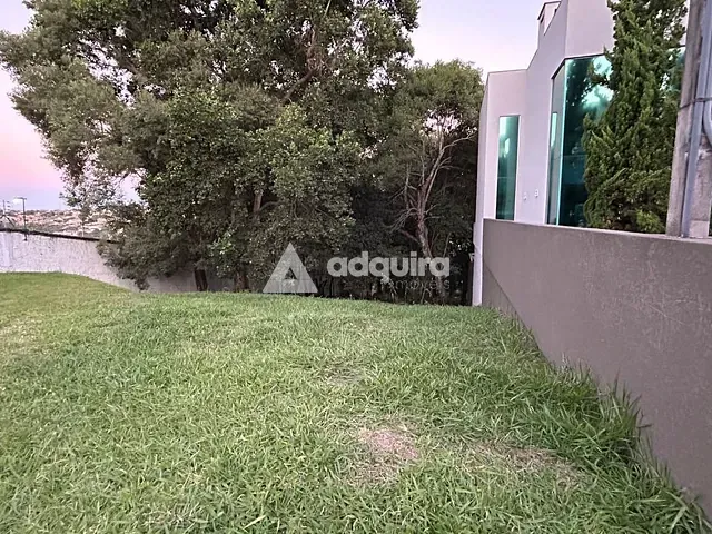 Terreno com 335m², à venda, no bairro Jardim Carvalho em Ponta Grossa