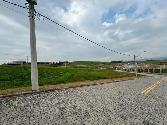 Terreno com 325m², à venda, no bairro Piedade em Caçapava