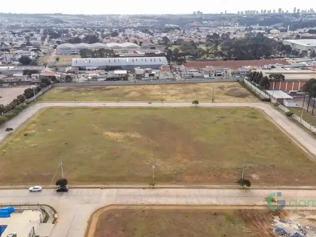 Terreno com 1500m², à venda, no bairro Novo Mundo em Curitiba