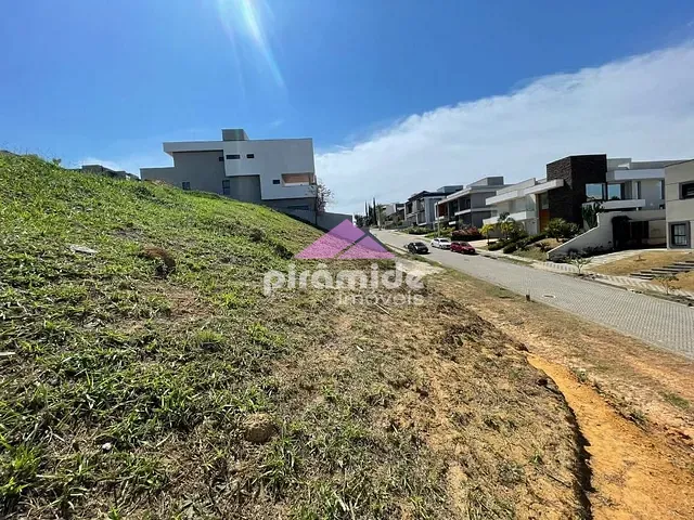 Terreno com 900m², à venda, no bairro Urbanova em São José dos Campos