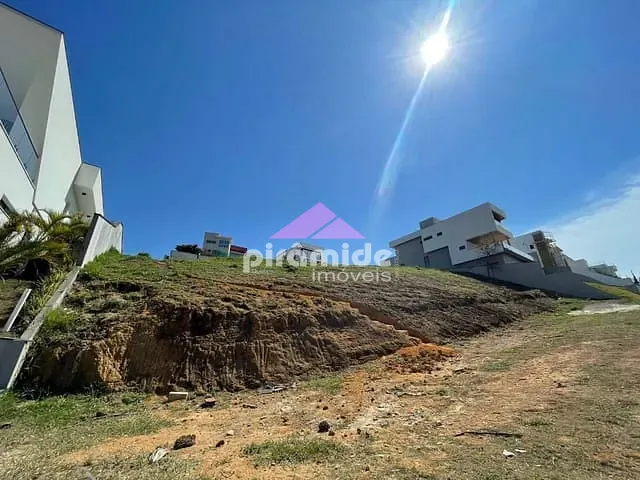 Terreno com 900m², à venda, no bairro Urbanova em São José dos Campos
