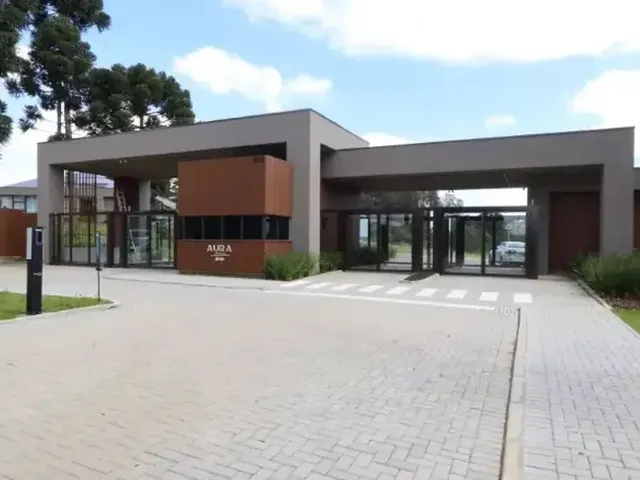 Terreno com 2392m², à venda, no bairro Butiatuvinha em Curitiba