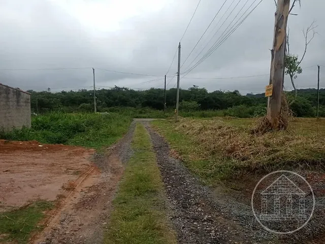 Terreno com 375m², à venda, no bairro Recanto das Castanheiras em Embu-Guaçu