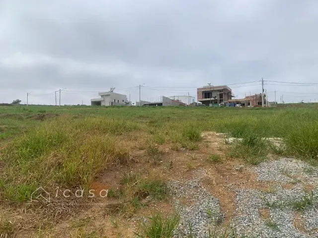 Terreno com 360m², à venda, no bairro Jardim Maria Cândida em Caçapava