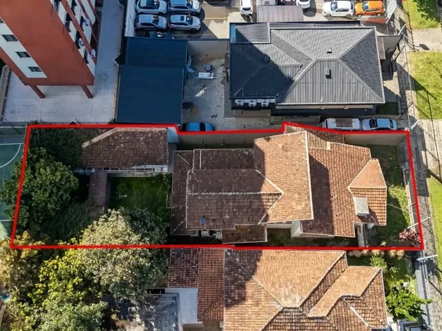 Terreno à venda, no bairro Batel em Curitiba