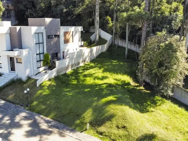 Terreno à venda, no bairro Campo Comprido em Curitiba