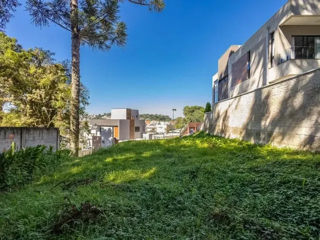 Terreno à venda, no bairro Campo Comprido em Curitiba