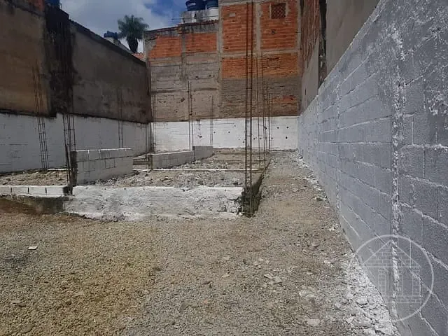 Terreno com 180m², à venda, no bairro Jardim Herplin em São Paulo