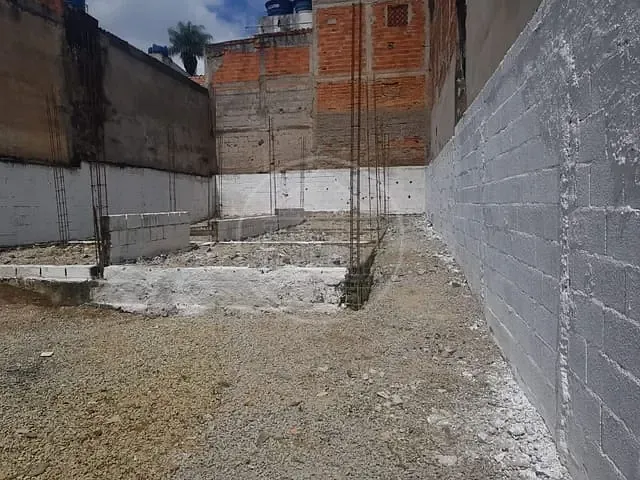 Terreno com 180m², à venda, no bairro Jardim Herplin em São Paulo