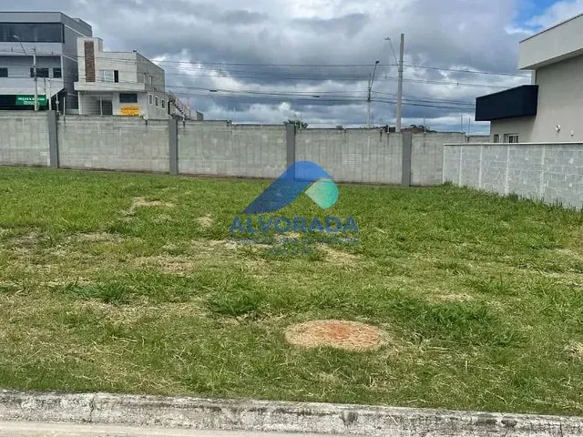 Terreno com 252m², à venda, no bairro Lotamento Floresta em São José Dos Campos
