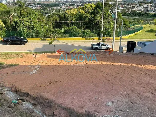 Terreno com 335m², à venda, no bairro Loteamento Terras Alpha São José dos Campos em São José dos Campos