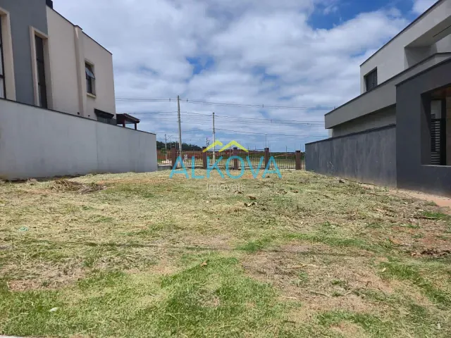 Terreno com 270m², à venda, no bairro Loteamento Floresta em São José dos Campos