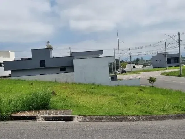 Terreno com 329m², à venda, no bairro Parque Residencial Maria Elmira em Caçapava