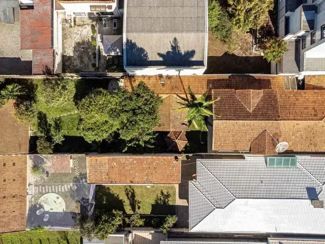 Terreno à venda, no bairro Santa Quitéria em Curitiba