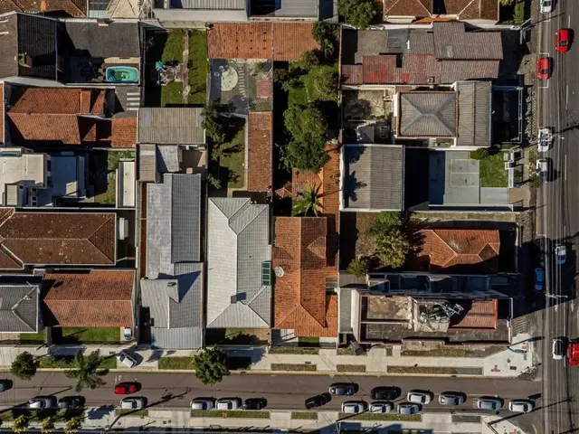 Terreno à venda, no bairro Santa Quitéria em Curitiba