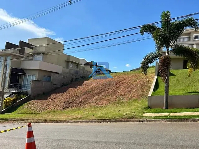 Terreno com 535m², à venda, no bairro Jardim Alto de Santa Cruz em Itatiba