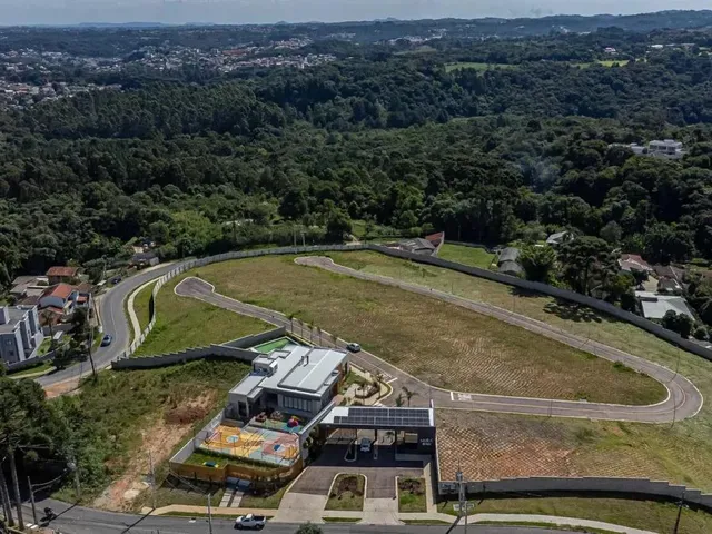 Terreno à venda, no bairro Taboão em Curitiba