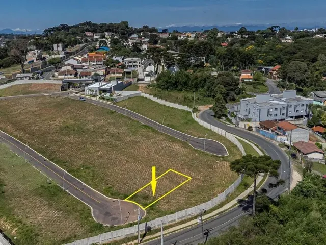 Terreno à venda, no bairro Taboão em Curitiba