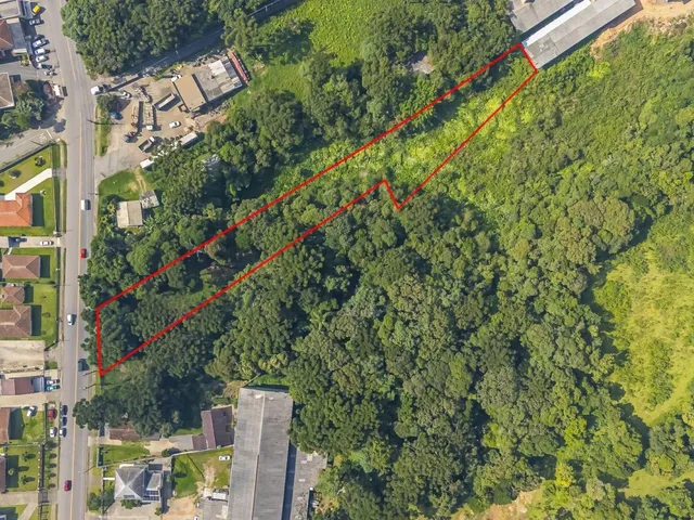 Terreno com 4595m², à venda, no bairro Umbará em Curitiba