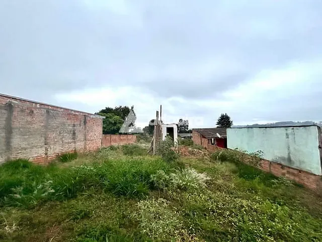 Terreno com 360m², à venda, no bairro Piriquitos em Ponta Grossa