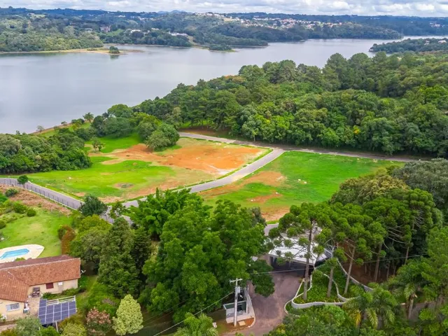 Terreno com 705m², à venda, no bairro Campo Comprido  /   Augusta em Curitiba