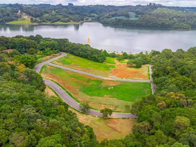 Terreno com 705m², à venda, no bairro Campo Comprido  /   Augusta em Curitiba