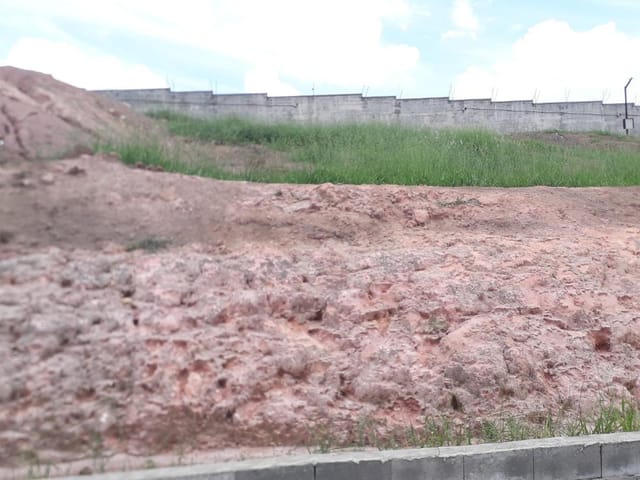 Terreno com 450m², à venda, no bairro Condomínio Residencial Jaguary em São José dos Campos