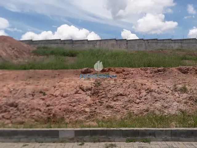 Terreno com 450m², à venda, no bairro Condomínio Residencial Jaguary em São José dos Campos