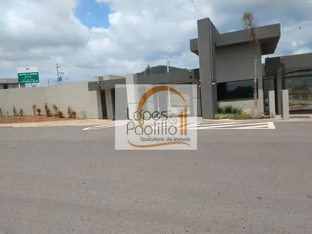 Terreno com 367m², à venda, no bairro Jardim dos Pinheiros em Atibaia