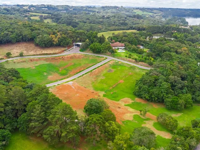 Terreno à venda, no bairro Campo Comprido/ Augusta em Curitiba