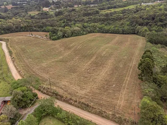 Terreno à venda, no bairro Ferraria em Campo Largo