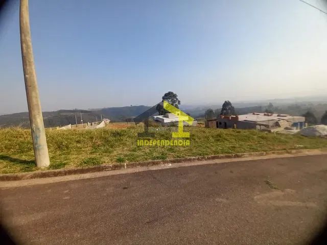 Terreno com 351m², à venda, no bairro Núcleo Residencial Porto Seguro em Itatiba