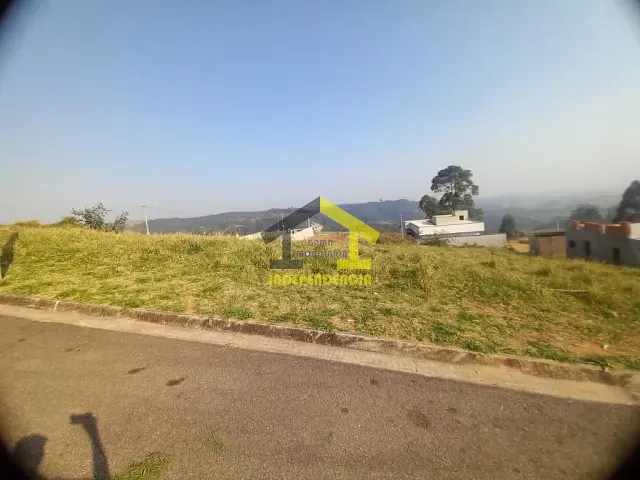 Terreno com 351m², à venda, no bairro Núcleo Residencial Porto Seguro em Itatiba