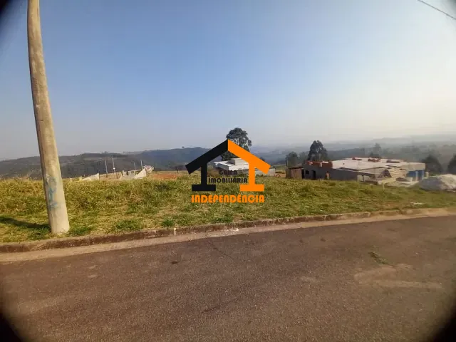 Terreno com 351m², à venda, no bairro Núcleo Residencial Porto Seguro em Itatiba