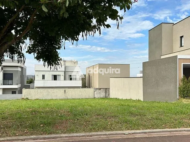 Terreno com 303m², à venda, no bairro Jardim Carvalho em Ponta Grossa