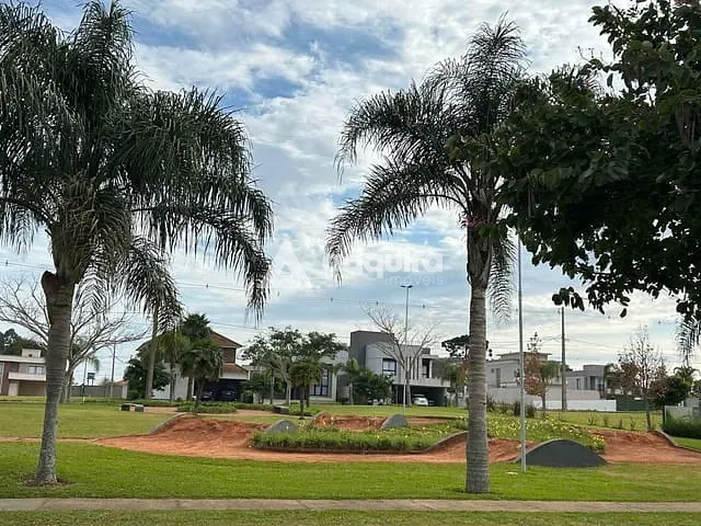Terreno com 303m², à venda, no bairro Jardim Carvalho em Ponta Grossa