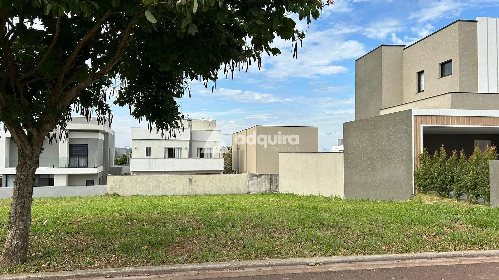 Terreno, 303 m² - Foto 1