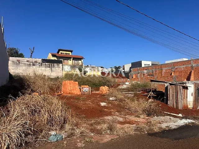 Terreno com 360m², à venda, no bairro Portal de Versalhes I em Londrina
