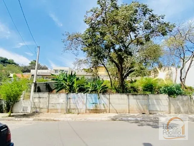 Terreno com 680m², à venda, no bairro Jardim Paulista em Atibaia