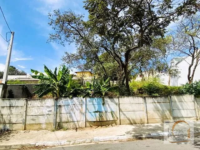 Terreno com 680m², à venda, no bairro Jardim Paulista em Atibaia